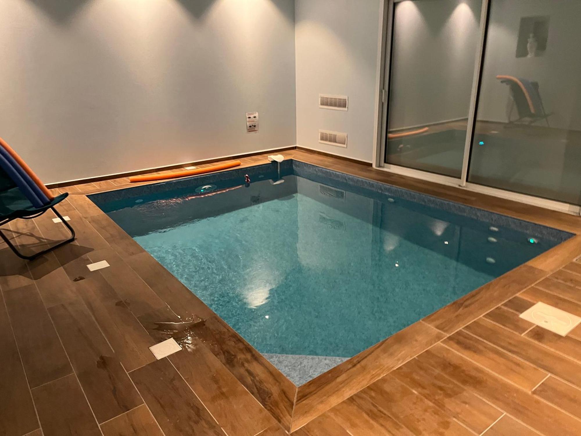 Maison Avec Piscine Interieure Privee, Buses De Spa, Jardin Clos Et Parking Aouste-sur-Sye Eksteriør bilde